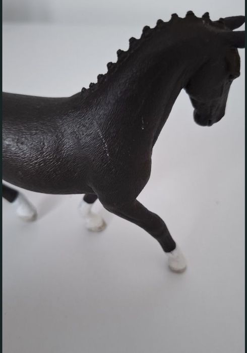 Продаю коня Schleich