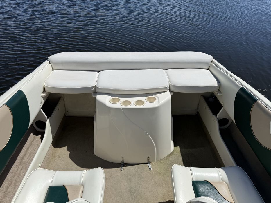 Łódz motorowa Rinker