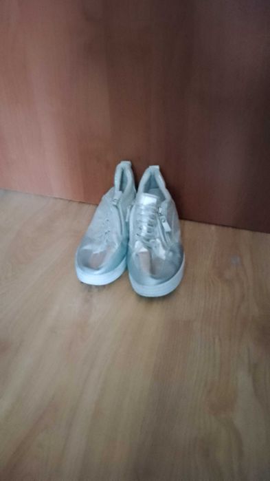 Buty damskie rozne r. 35-40