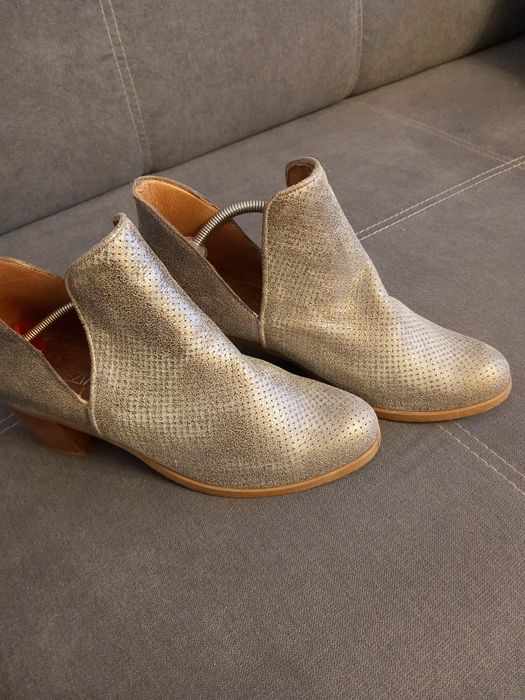 Botki krotkie posrebrzane