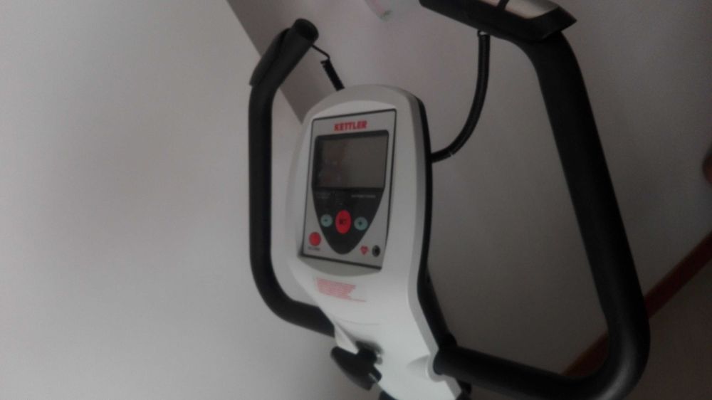 Bicicleta estática de treino