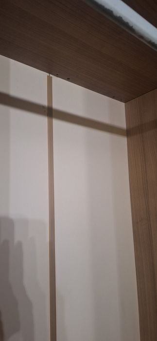 Segment pokojowy (szafa narożna + regały)