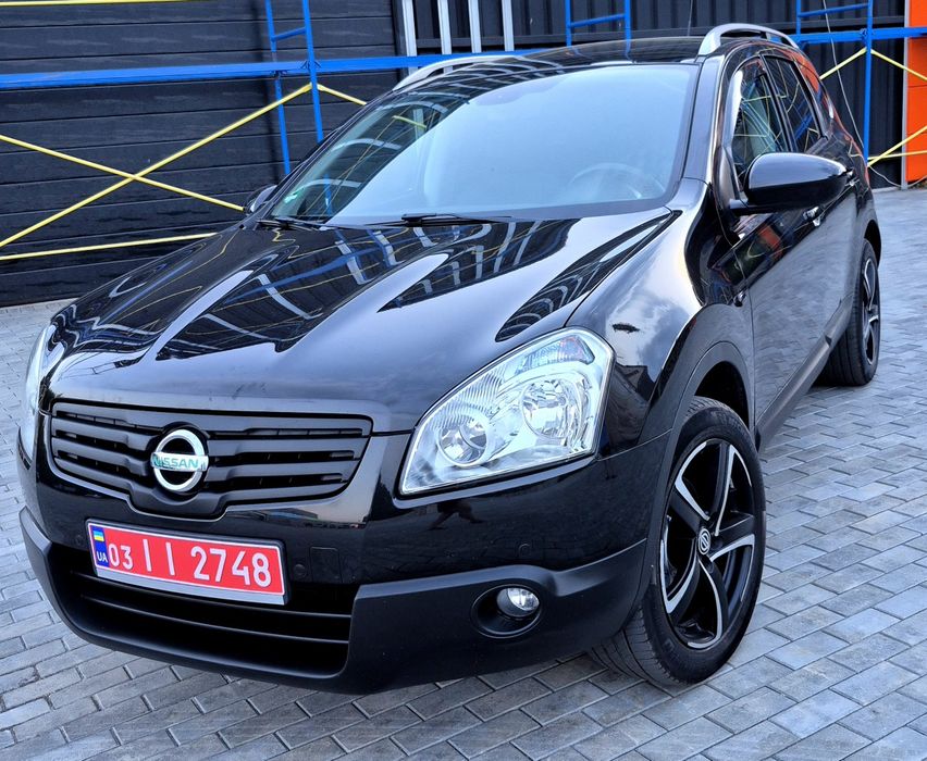 Свіжопригнаний та розмитнений Nissan Qashqai+2  2008 рік  2.0 бензин.