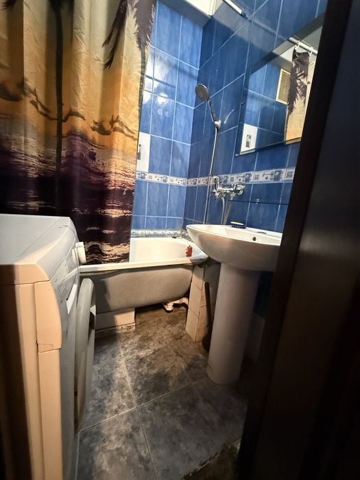 Сдам 3 комнатную квартиру улица Светлая ,4 этаж