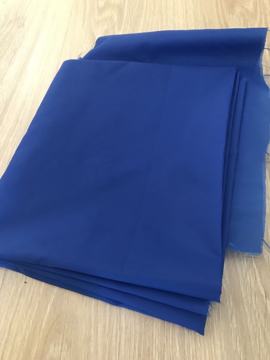 Відріз підкладочноі тканини.