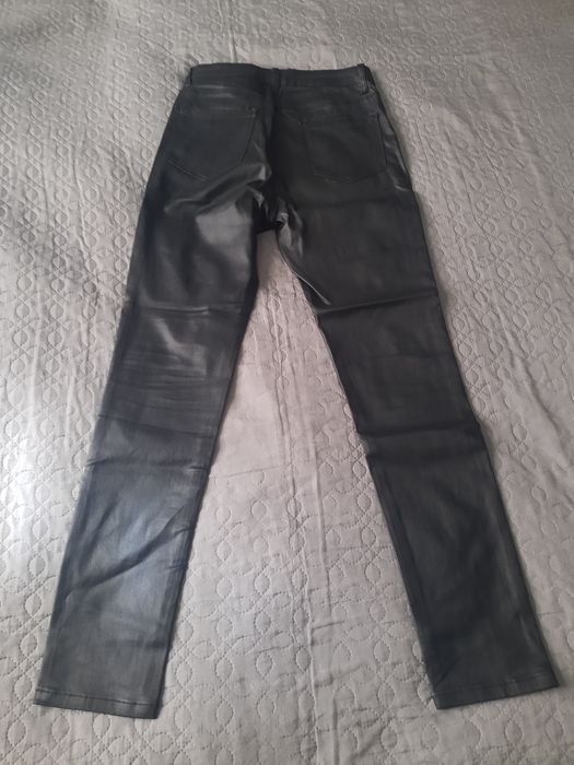 Spodnie czarne r 42