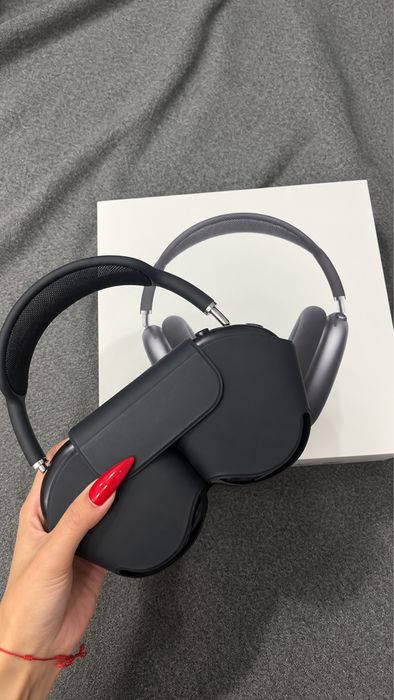 Оригінальні airpods max