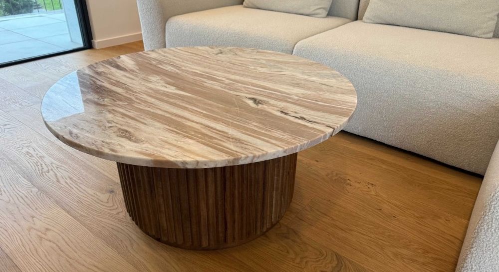 Mesa de centro SKLUM redonda Ø90 cm em mármore e madeira