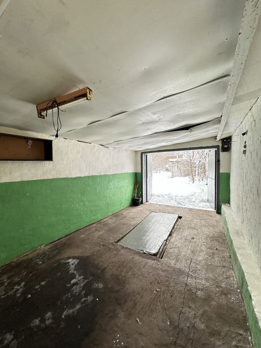 Продається капітальний гараж