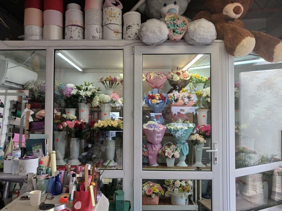 Продам   готовый  квітковий  бізнес