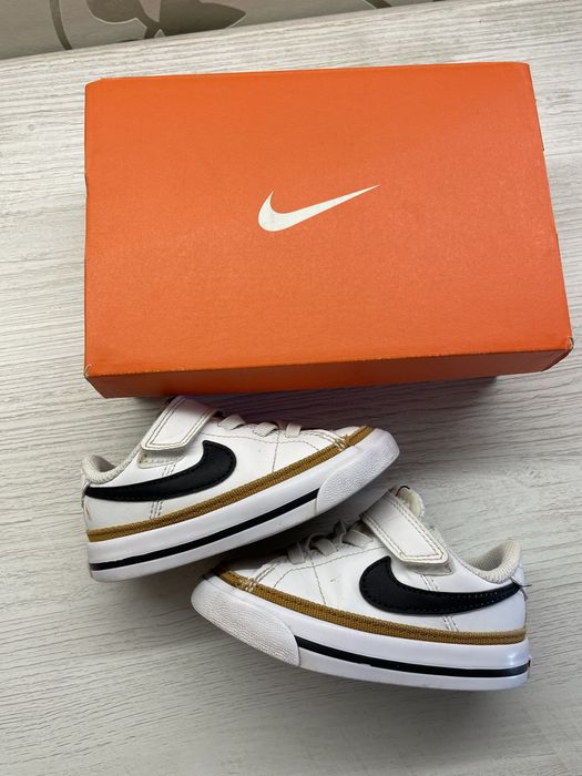 Кросівки Nike 22 розмір