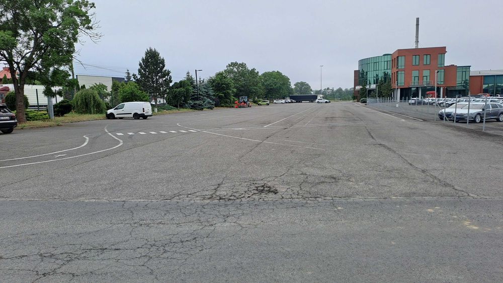 Wynajmę Plac Asfaltowy 2000 m2 przy skrzyżowaniu DK1 i drogi 71