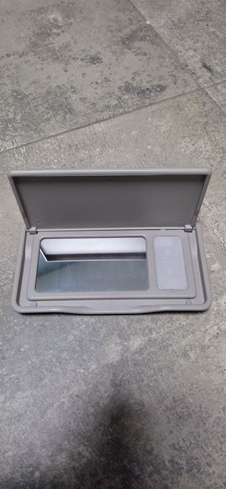 Плафон козирок колеос