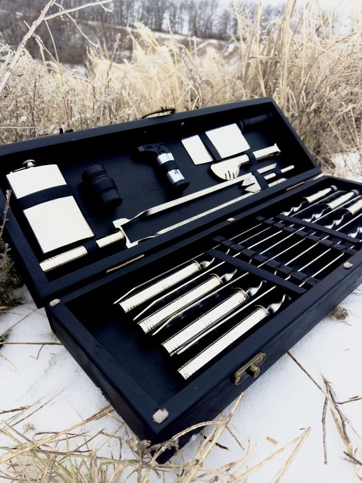 Набір шампурів в деревʼяному кейсі Подарунковий набір чоловіку
