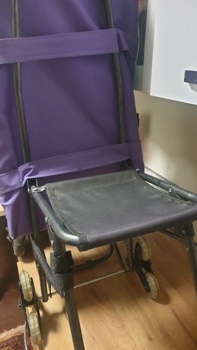 Сумки на колесах с выдвижной ручкой хозяйственные