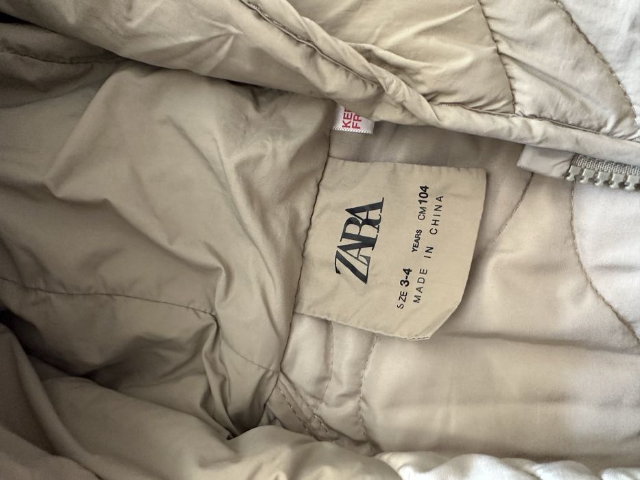 Осіння куртка Zara