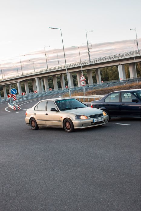 Авто Honda civic ek3