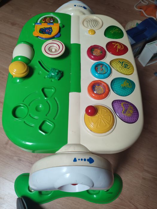Vendo brinquedo para  bebe da chicco
