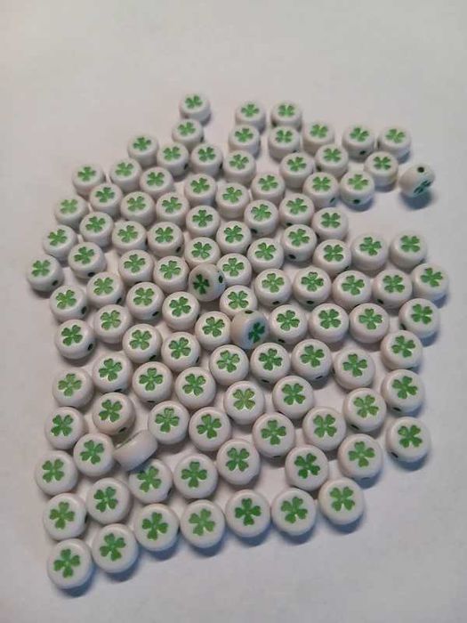 Koraliki koniczynki 107 szt