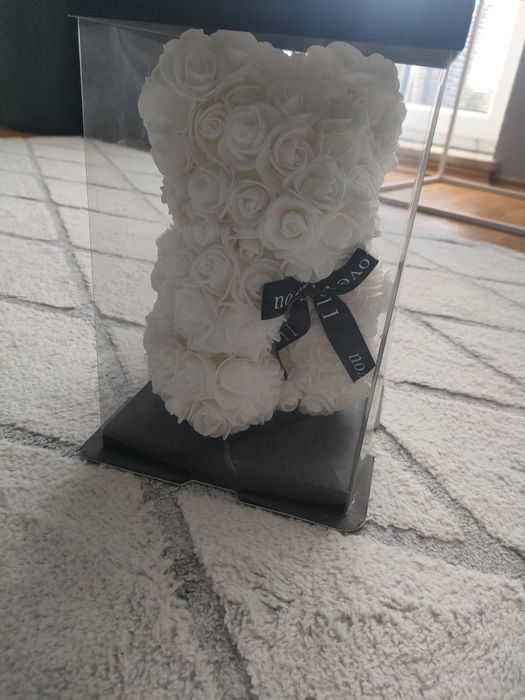 Misiu z róż biały