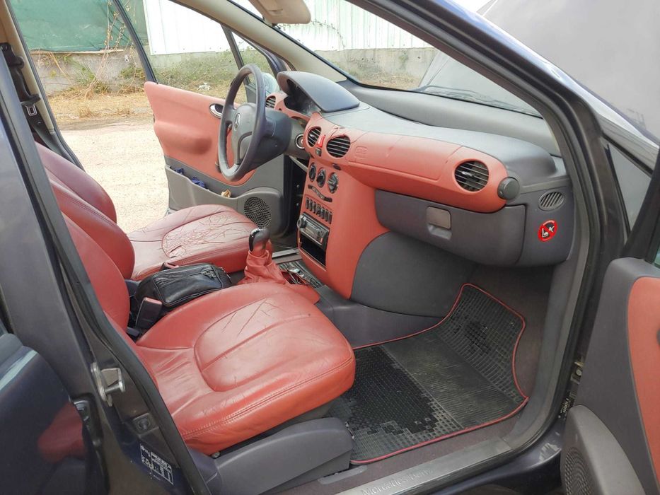 Mersedes-Benz A160. 1998. 1.6i. 102CV.Motor e mecânica excelentes!O preço foi reduzido, sem negociação!