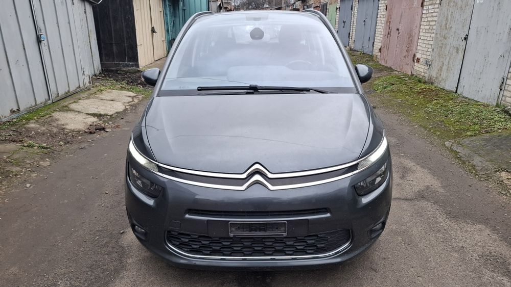 Бампер Citroen c4 Grand Picasso Бампер передний Citroen Grand Picasso