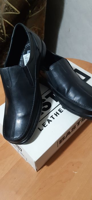 Пролам чоловіче взуття