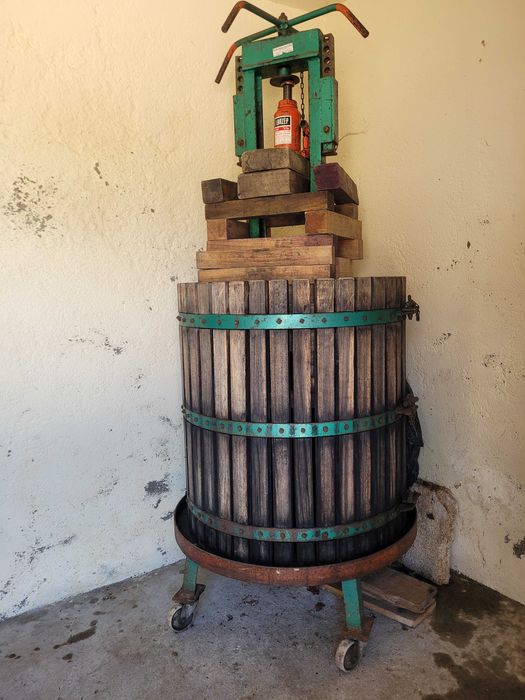 Prensa hidraulica para uvas
