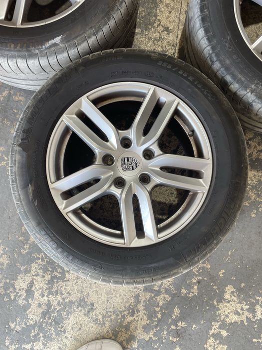 Jantes Porsche 18” 5X130 com pneus