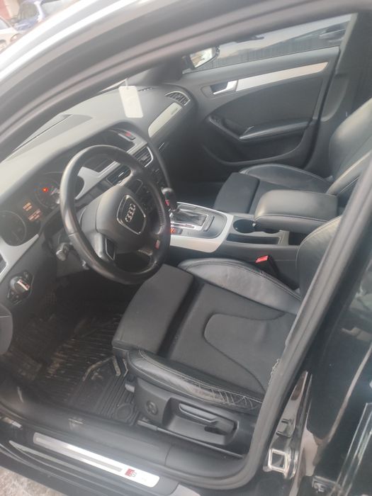 Ауді А4      Quattro                    .