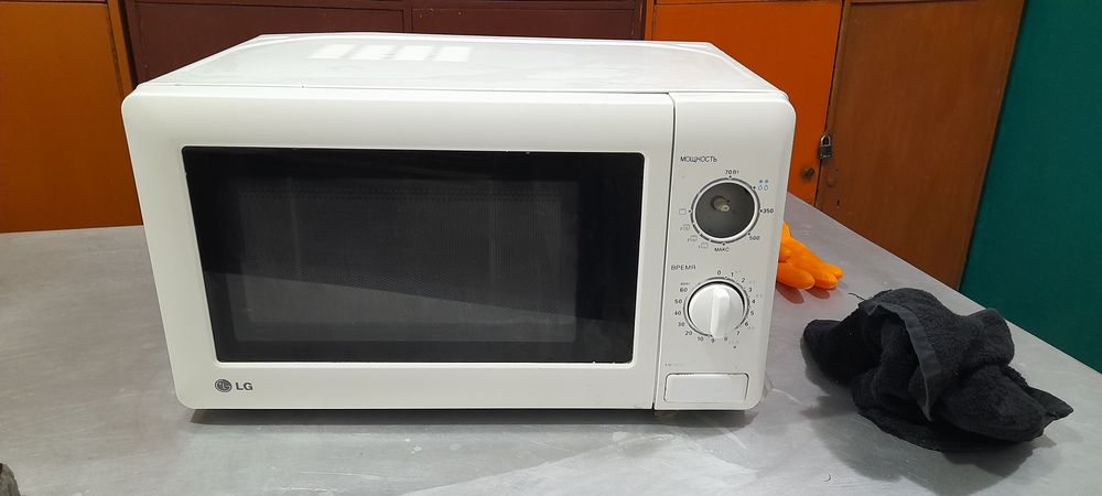 Мікрохвильовка LG