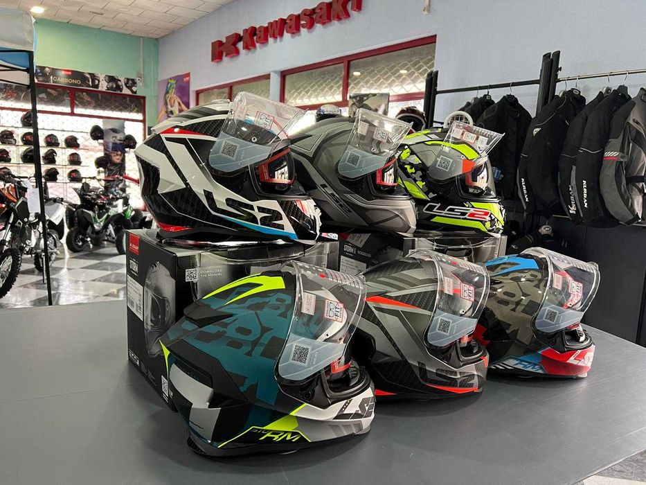 Capacete Integral / Fechado LS2 FF800 Storm topo de gama
