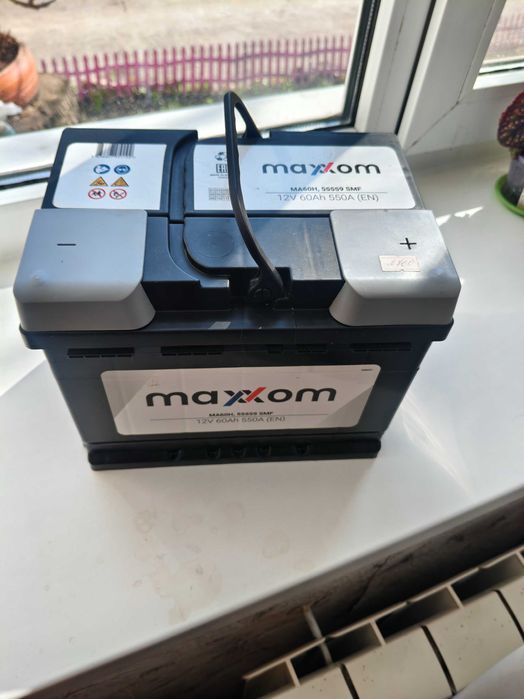 Автомобільний акумулятор 60Аг