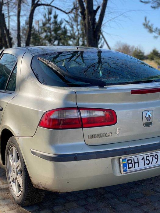 Renault Laguna 1.6, 2001 року