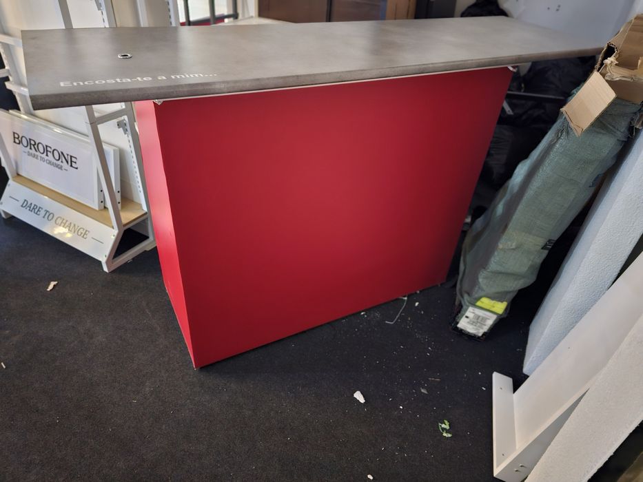 BALCÃO DE RECEÇÃO / VENDAS - Funcional  e  Moderno