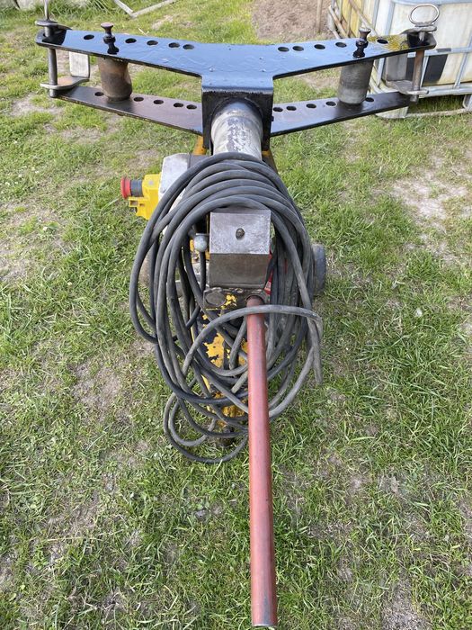 Gietarka do Rur hydrauliczna