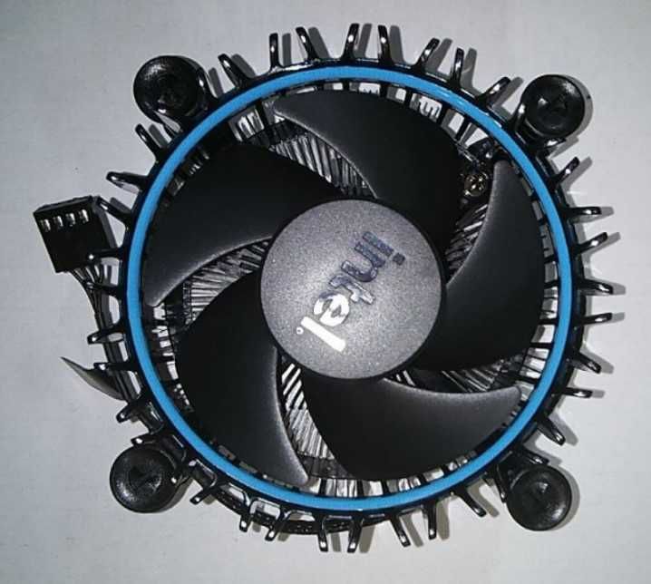 Кулер Intel box socket 1700 Laminar RM1 M23901-001 новий 4pin