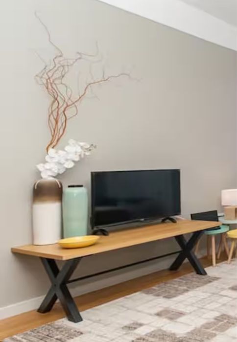 Mesa baixa para TV ou mesa de apoio