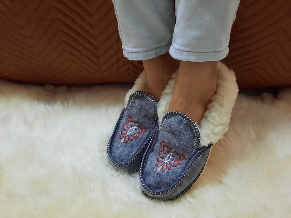 Жіночі кімнатні чуні-калоші з овчиною (із задником), тапочки-чуні