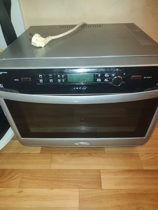 Мікрохвильова піч Wirpool jt 369