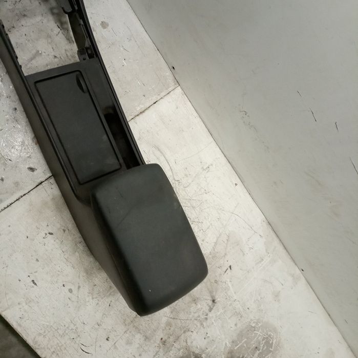 Consola Central - MAZDA 3 três volumes (BK) | 99 - 09