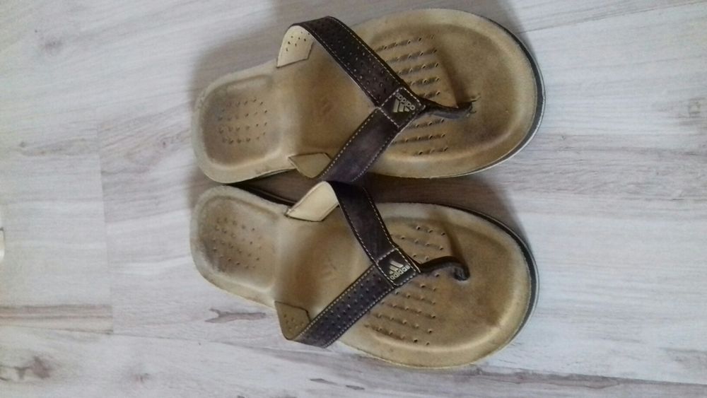 Adidas klapki skóra rozmiar 38