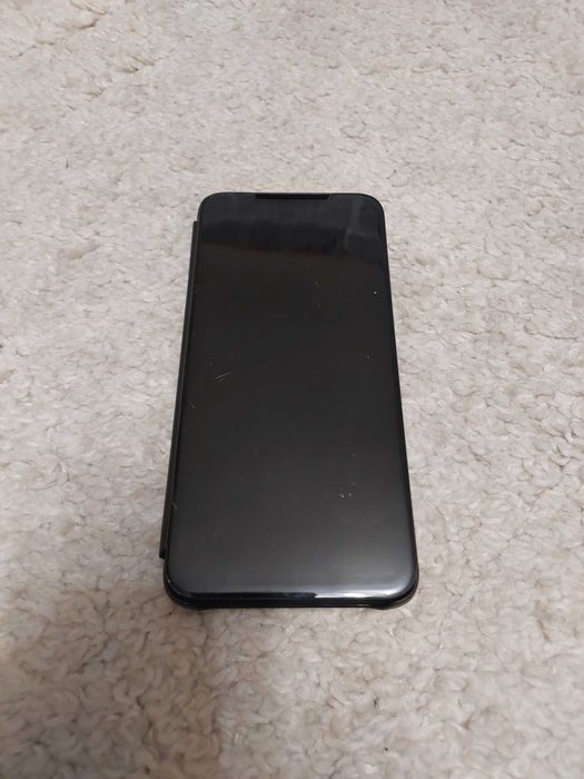 Etui na telefon z klapką