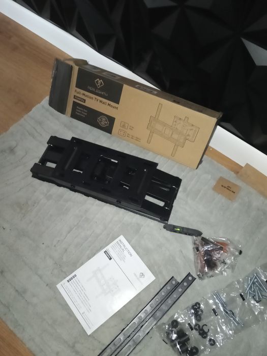 ruchomy uchwyt ścienny do telewizora. 9