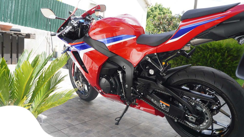 Honda CBR600RR 2025 | Akrapovic Full Titanium | Como Nova