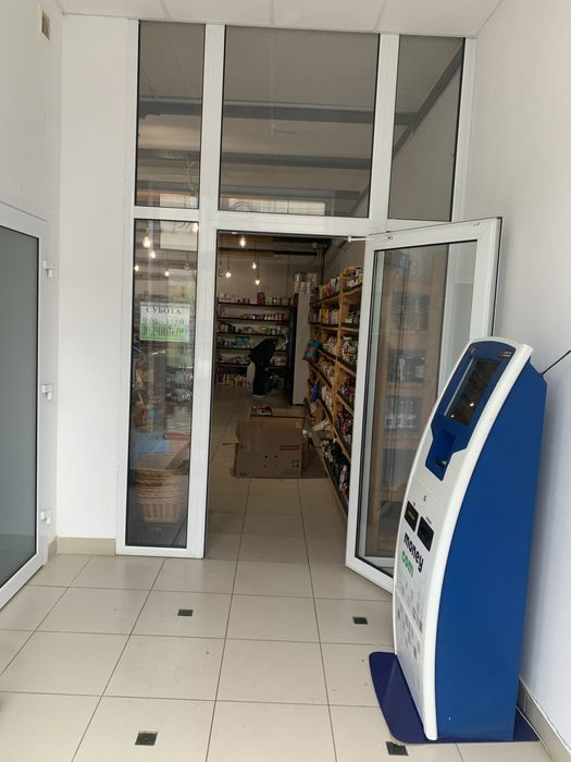 Оренда 70 м.2  1 поверх в Центрі міста