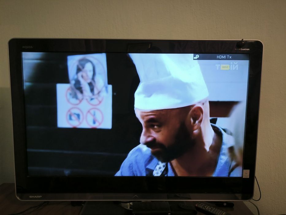 LED телевізор Sharp LC-40LE810E діагональ 40 дюймів