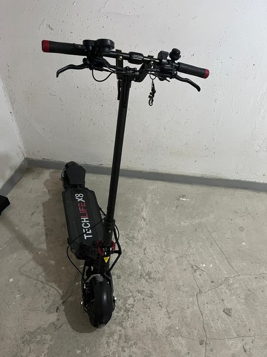Hulajnoga Techlife X8-  kask GRATIS