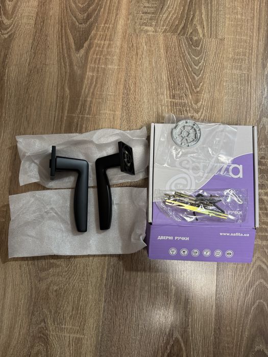 Дверні ручки Safita WAVE HS MB — чорний матовий, нові