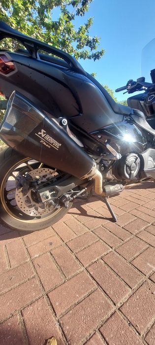 Yamaha TMAX Tech Max 560 2022 | 4.600 km | Akrapovič | Top Case
